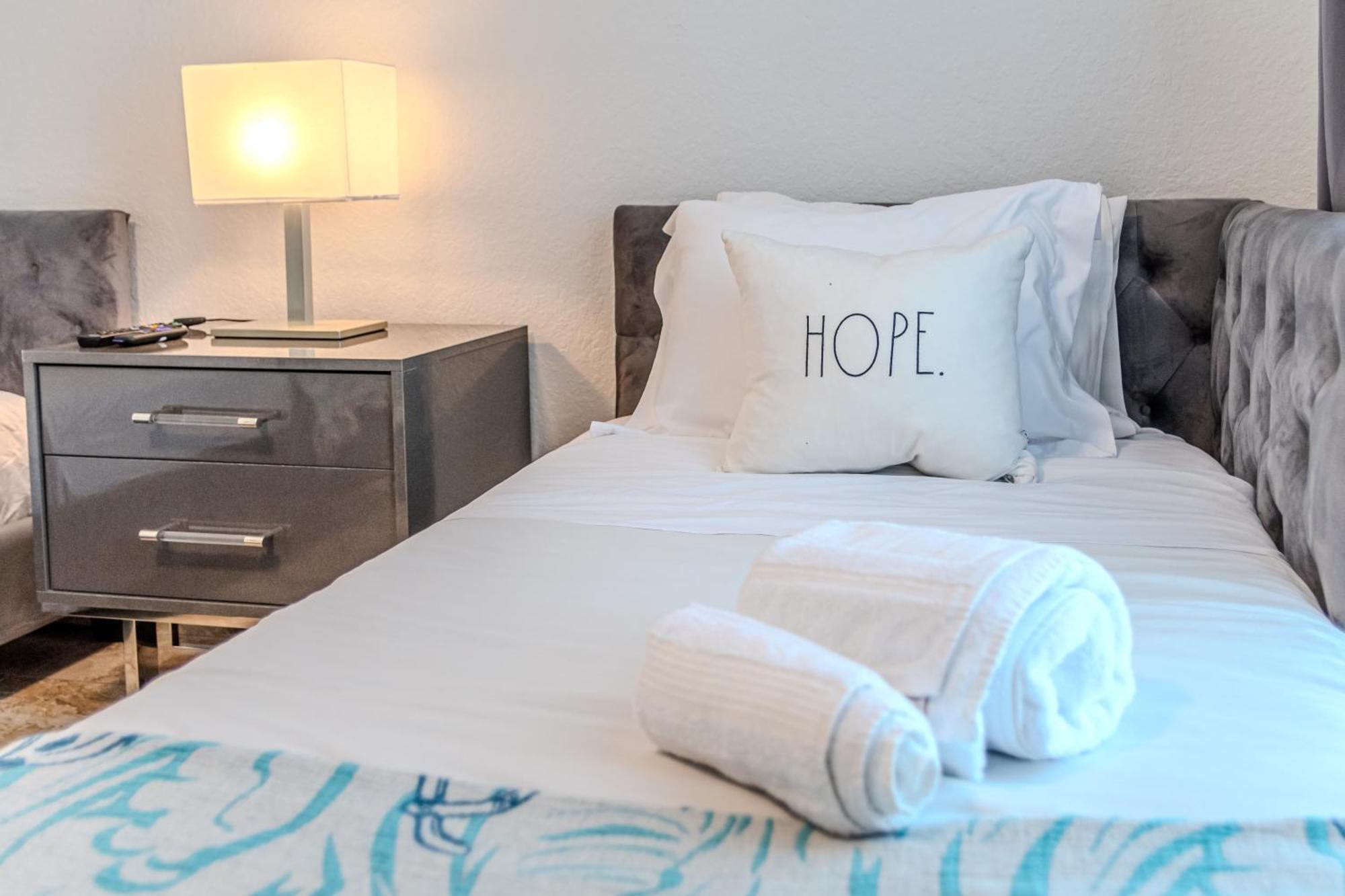 Apartment 3 Bedroom In Tuscana Resort , 15" From Disney Kissimmee Ngoại thất bức ảnh