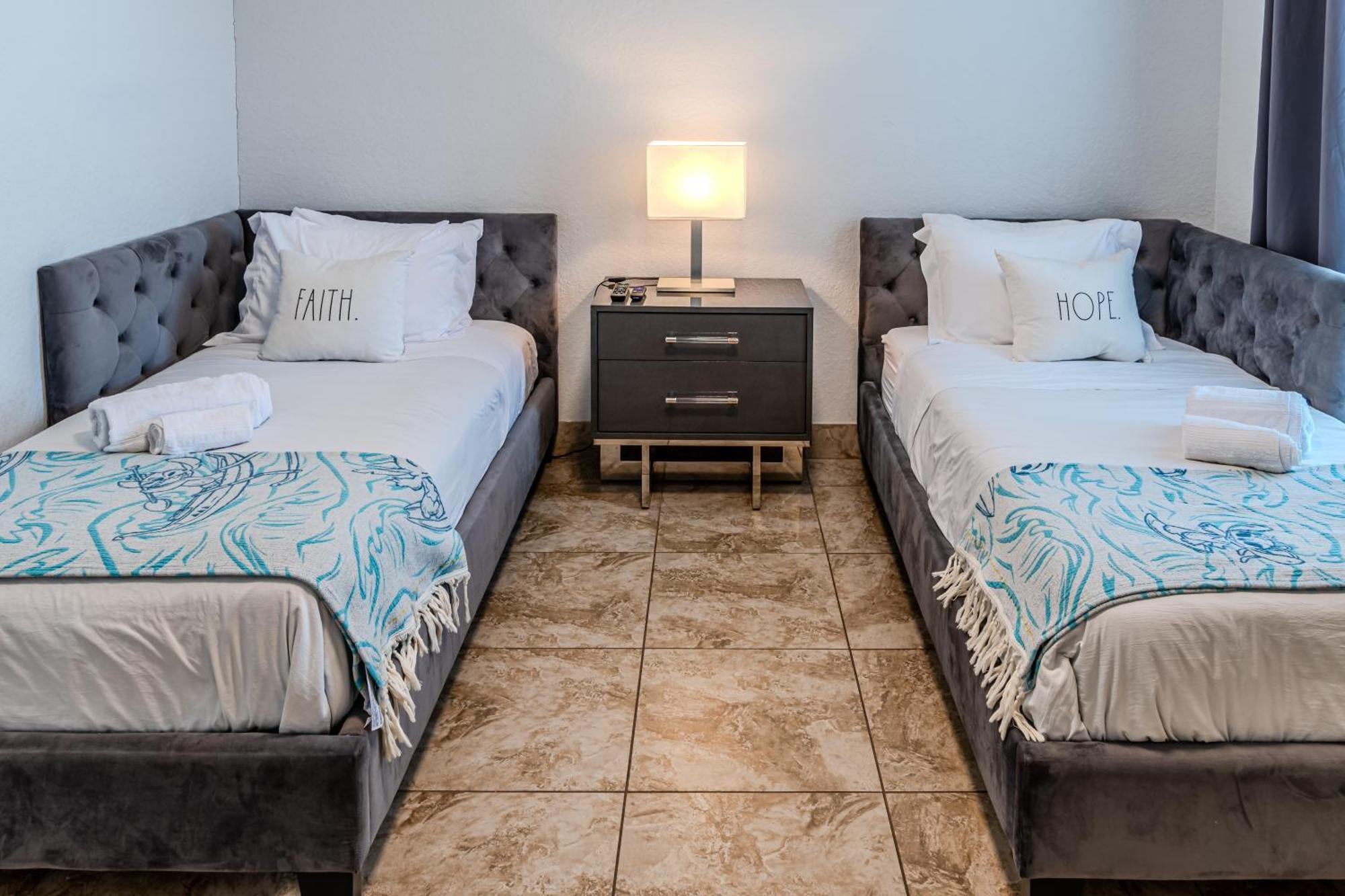 Apartment 3 Bedroom In Tuscana Resort , 15" From Disney Kissimmee Ngoại thất bức ảnh